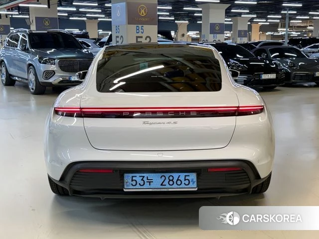 Porsche Taycan id 4707888 из Кореи 13