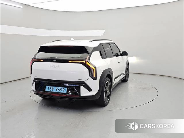 Kia EV3 id 4957619 из Кореи 11