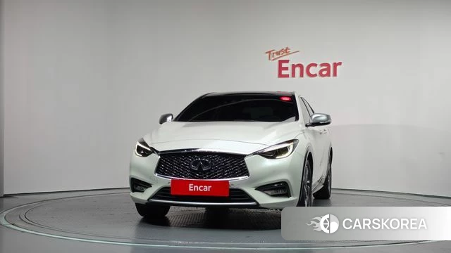 Infiniti Q30 id 4865117 из Кореи 23