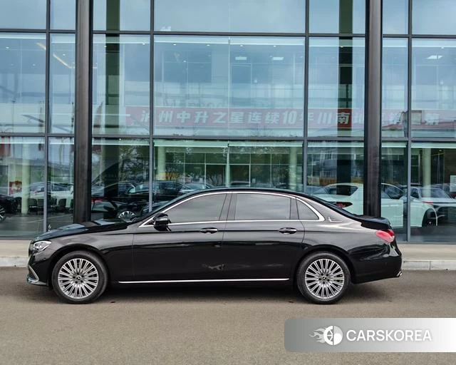 Mercedes-Benz E-Class 2021 Черный из Китая, фото 3