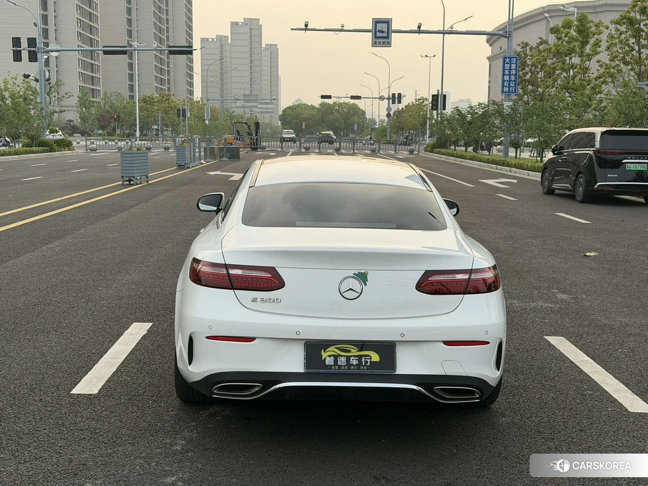 Mercedes-Benz E-Class 2020 Белый из Китая, фото 3