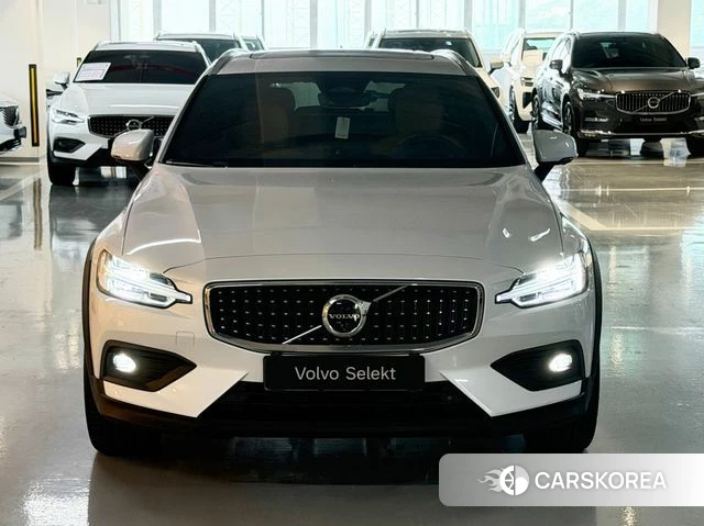 Volvo V60 Cross-Country 2nd Generation id 4990320 из Кореи 13