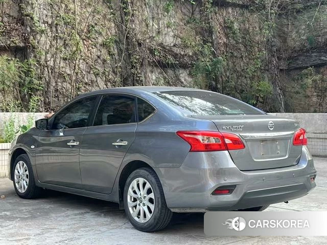 Nissan Sylphy 2022 Темно-серый из Китая, фото 3