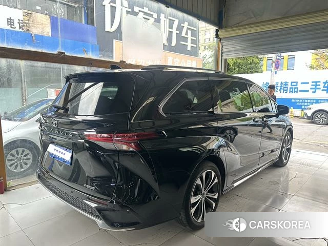 Toyota Granvia 2023 Черный из Китая, фото 5