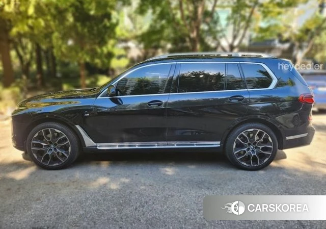 BMW X7 (G07) 2025 Черный из Кореи, фото 4