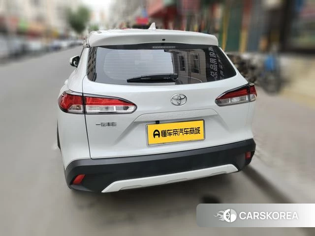 Toyota Corolla 2024 Белый из Китая, фото 3