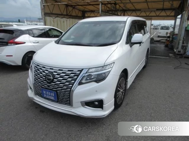 Nissan Elgrand 2022 из Японии, фото 3