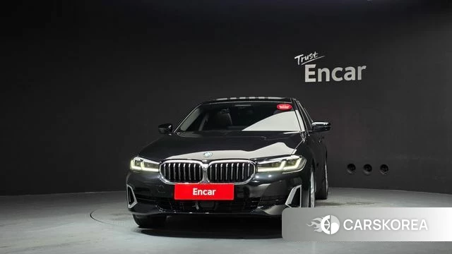 BMW 5 Series (G30) id 4749454 из Кореи 13