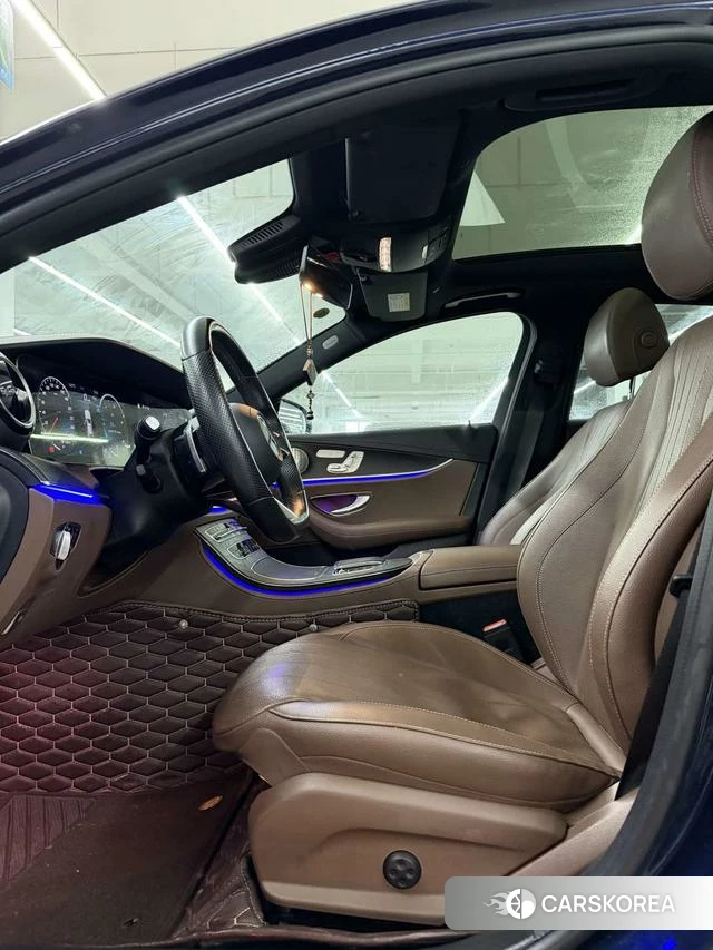 Mercedes-Benz E-Class 2022 Черный из Китая, фото 3