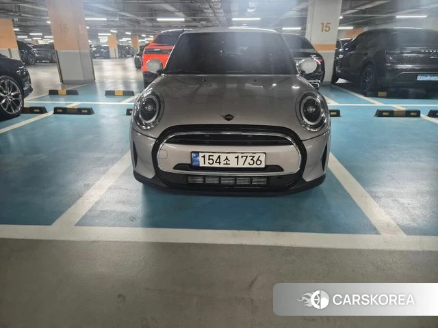 Mini Cooper 2023 Жемчужный двухцветный из Кореи, фото 3