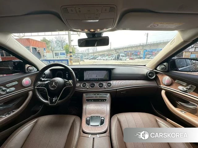 Mercedes-Benz E-Class 2023 Черный из Китая, фото 3