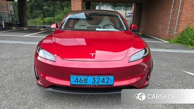 Tesla Model 3 2024 Красный из Кореи, фото 6