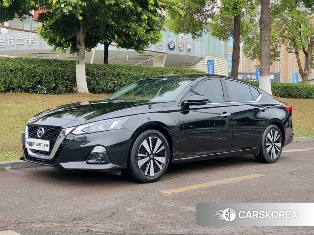 Nissan Altima 2022 Черный из Китая, фото 3