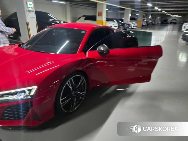 Audi R8 (4S) 2021 Красный из Кореи, фото 3