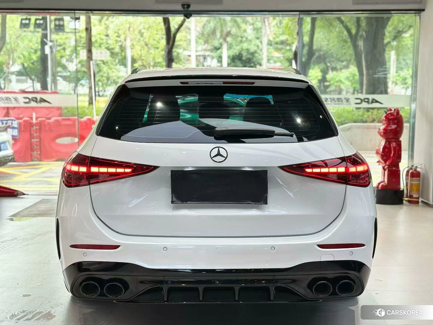Mercedes-Benz AMG C-Class 2023 Белый из Китая, фото 3