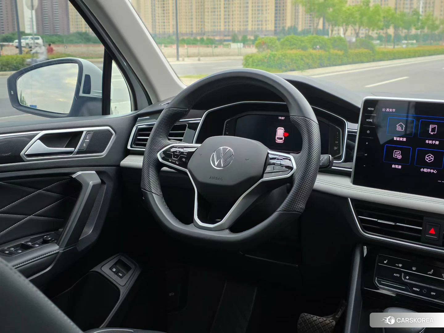 Volkswagen Tiguan L 2022 Белый из Китая, фото 3