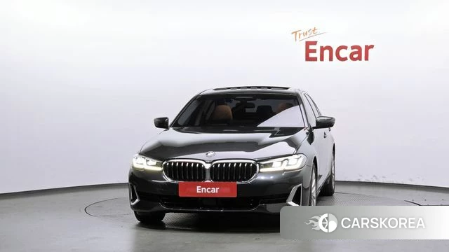 BMW 5 Series (G30) id 5003561 из Кореи 13