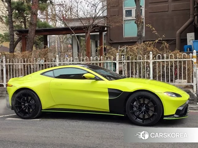 Aston Martin Vantage 2nd Generation 2018 Зеленый из Кореи, фото 6