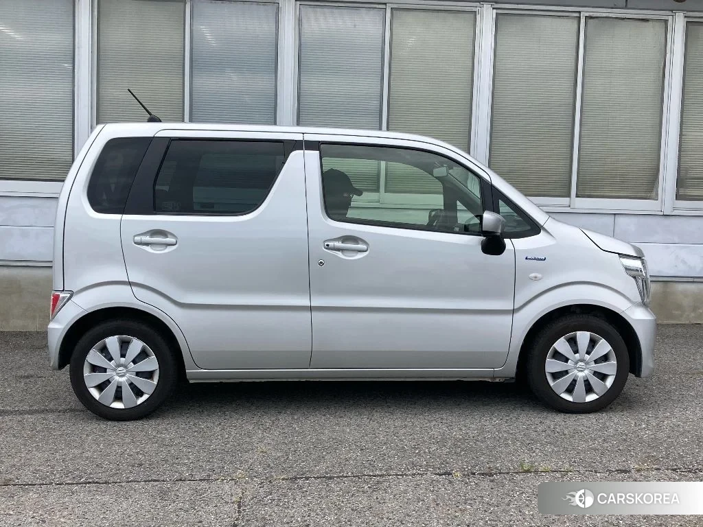 Suzuki Wagon R 2023 из Японии, фото 3