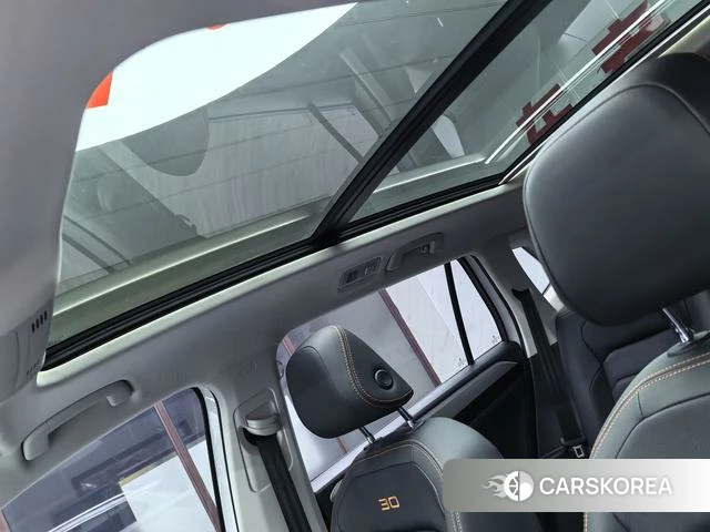Volkswagen Tayron 2021 Белый из Китая, фото 3