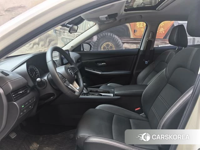 Nissan Sylphy 2021 Белый из Китая, фото 3