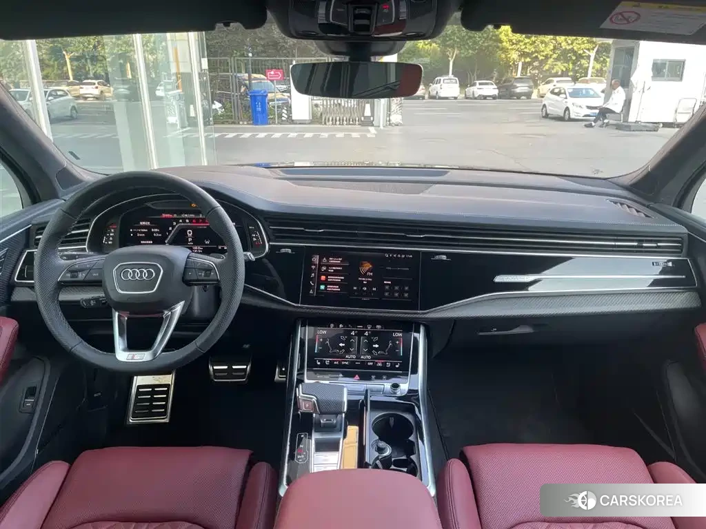 Audi SQ7 2026 Черный из Китая, фото 3