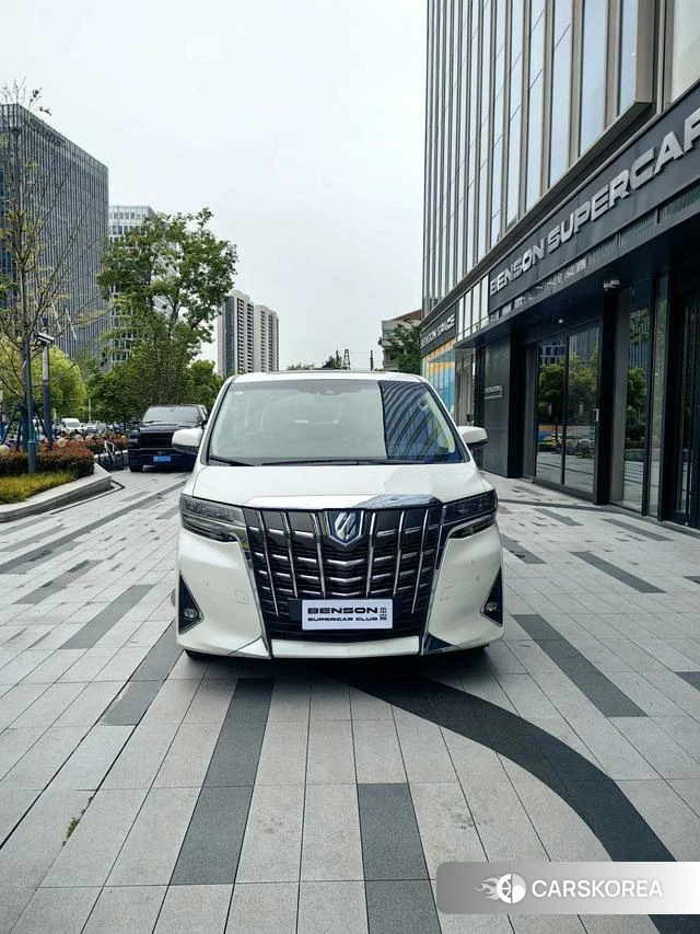 Toyota Alphard 2020 Белый из Китая, фото 3