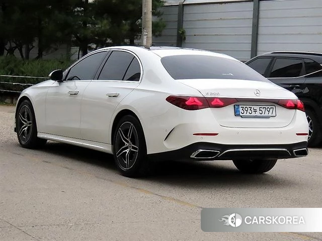 Mercedes-Benz E-Class W214 id 5015646 из Кореи 13