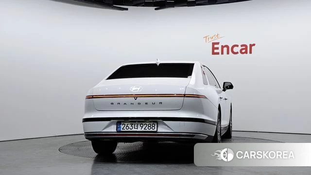 Hyundai Grandeur Hybrid (GN7) id 5021223 из Кореи 23