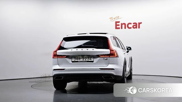 Volvo V60 Cross-Country 2nd Generation id 4907334 из Кореи 23