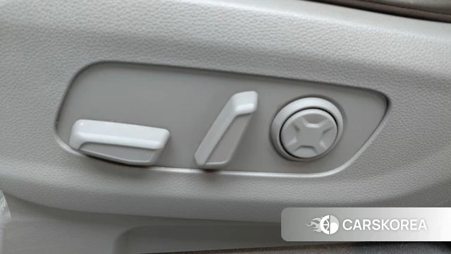 Kia Carnival 4th generation id 4712043 из Кореи 24