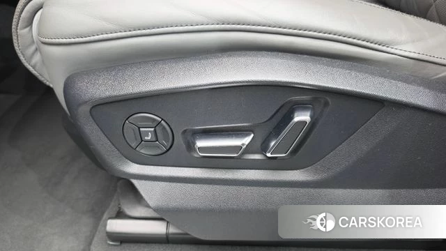 Audi Q7 (4M) id 4905703 из Кореи 24