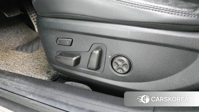 Hyundai The New Grandeur IG Hybrid id 5013423 из Кореи 24