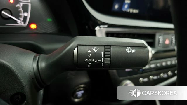 Lexus ES300h 7th generation id 4991083 из Кореи 24