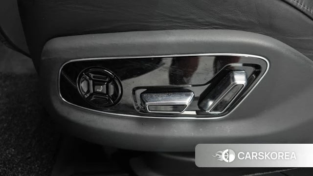 Audi A8 (D5) id 4899563 из Кореи 24