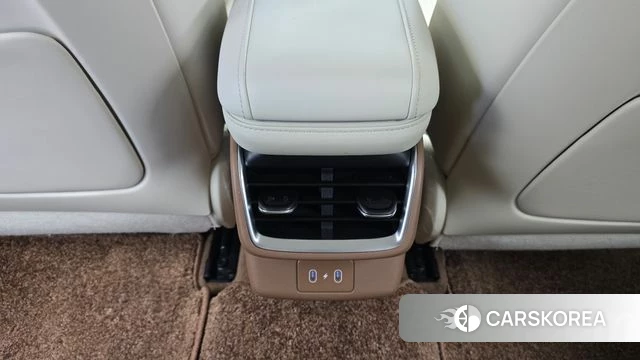 Hyundai Grandeur (GN7) id 4749673 из Кореи 24