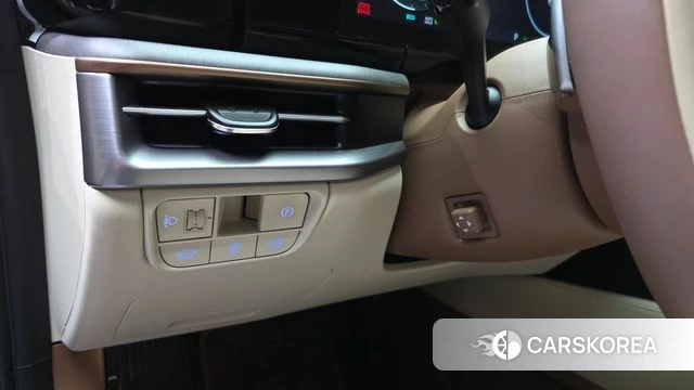 Hyundai Grandeur Hybrid (GN7) id 4965446 из Кореи 24