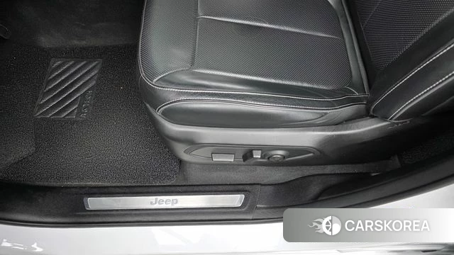 Jeep Grand Cherokee (WL) id 5046664 из Кореи 24