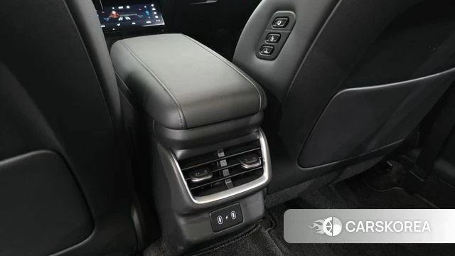 Hyundai Grandeur (GN7) id 4990326 из Кореи 24