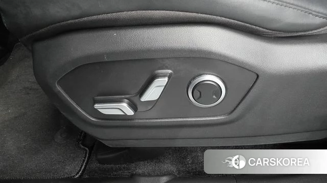 Hyundai Santa Fe (MX5) id 4715582 из Кореи 24