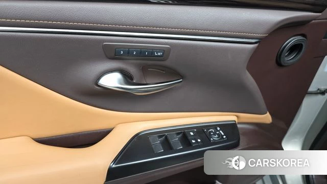 Lexus ES300h 7th generation id 4952540 из Кореи 24