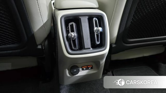 Volvo XC40 id 5045724 из Кореи 24