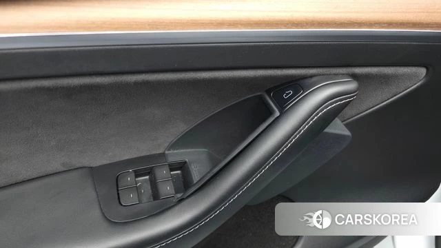 Tesla Model Y id 4975993 из Кореи 24