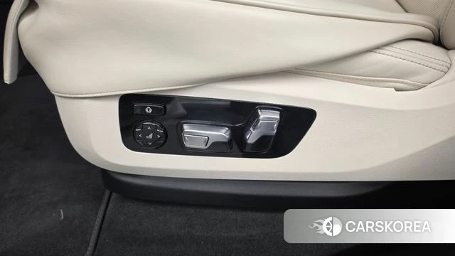 BMW X7 (G07) id 5001565 из Кореи 24