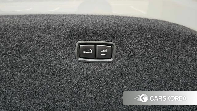 Porsche Taycan id 4996436 из Кореи 24