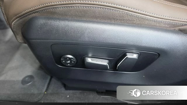 BMW 5 Series (G60) id 4980309 из Кореи 24
