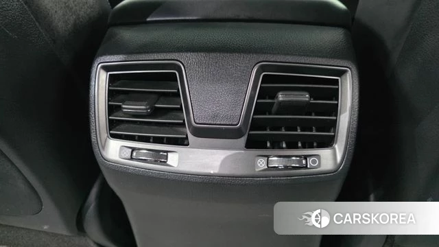 Ssangyong The New Rexton Sports Cannes id 4950912 из Кореи 24