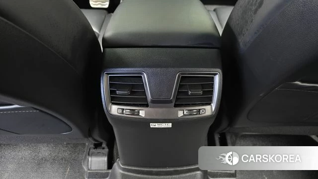Ssangyong The New Rexton Sports Cannes id 4916642 из Кореи 24