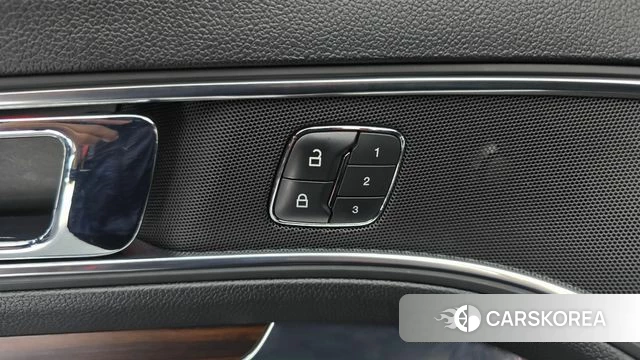 Ford Explorer id 4943869 из Кореи 24