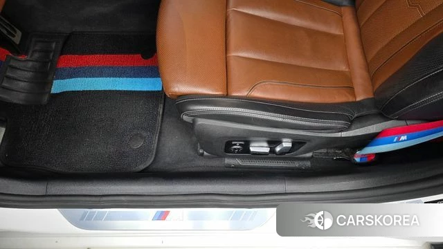 BMW 8 Series (G15) id 4922835 из Кореи 24
